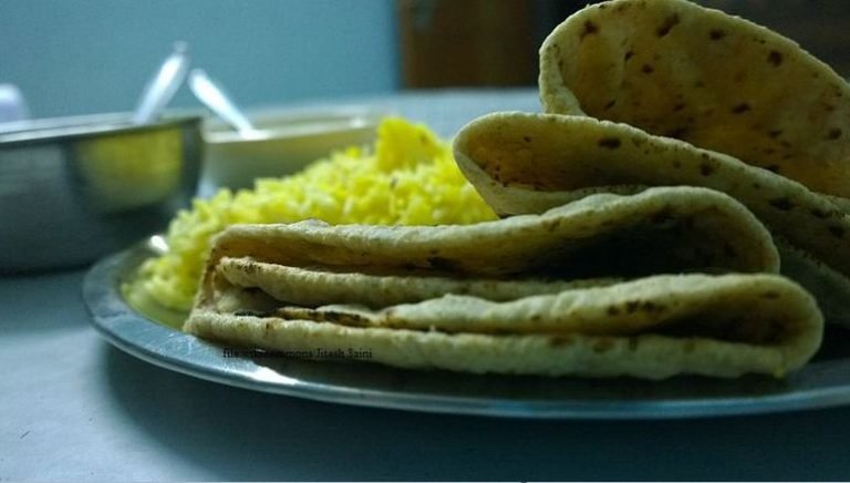 carrot and coriander stuffed chapatti