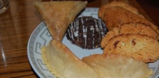 Cornes de Gazelle Recipe-A Moroccan Pastry cornes de gazelle recipe
