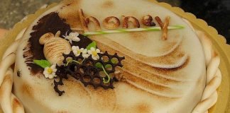 Heuningkoek cake Recipe| A South African Pastry Heuningkoek cake