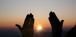 7 Signs That God Speaks to You God speaks